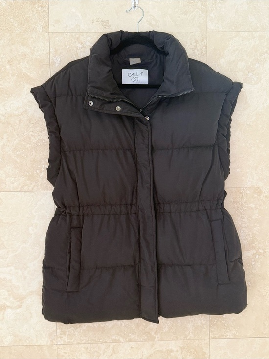 CALIA by Carrie Underwood Jackets & Blazers - Calla Black Puffer Vest Size S/M EUC